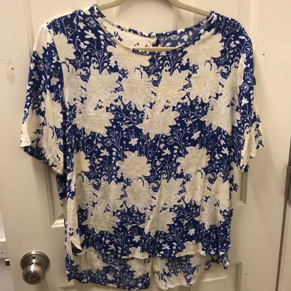 Nordstrom Top, removed tag do not know brand